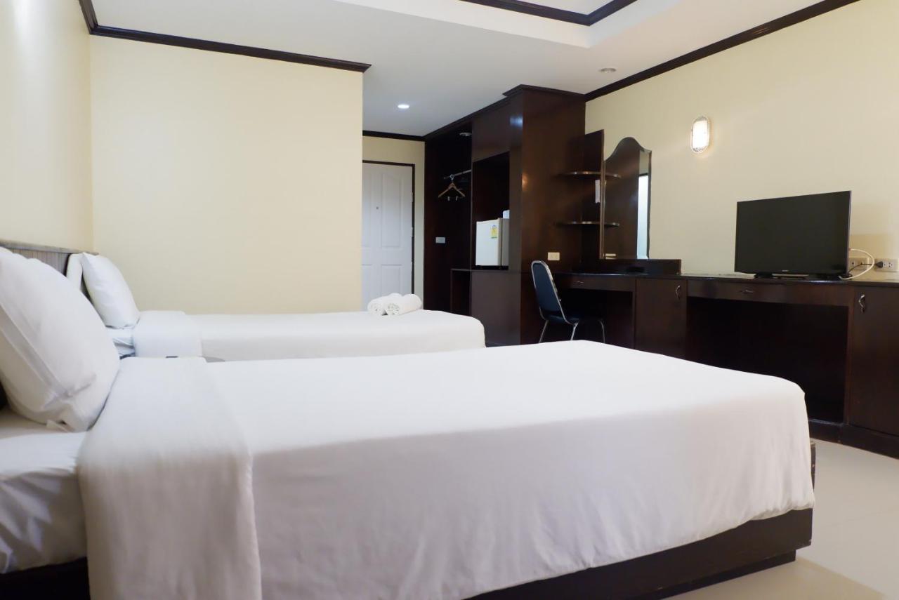 Auychai Grand Hotel Lang Suan Eksteriør bilde